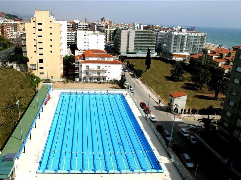 Sant Jordi Boutique Hotel Calella Bagian luar foto Swimming pool