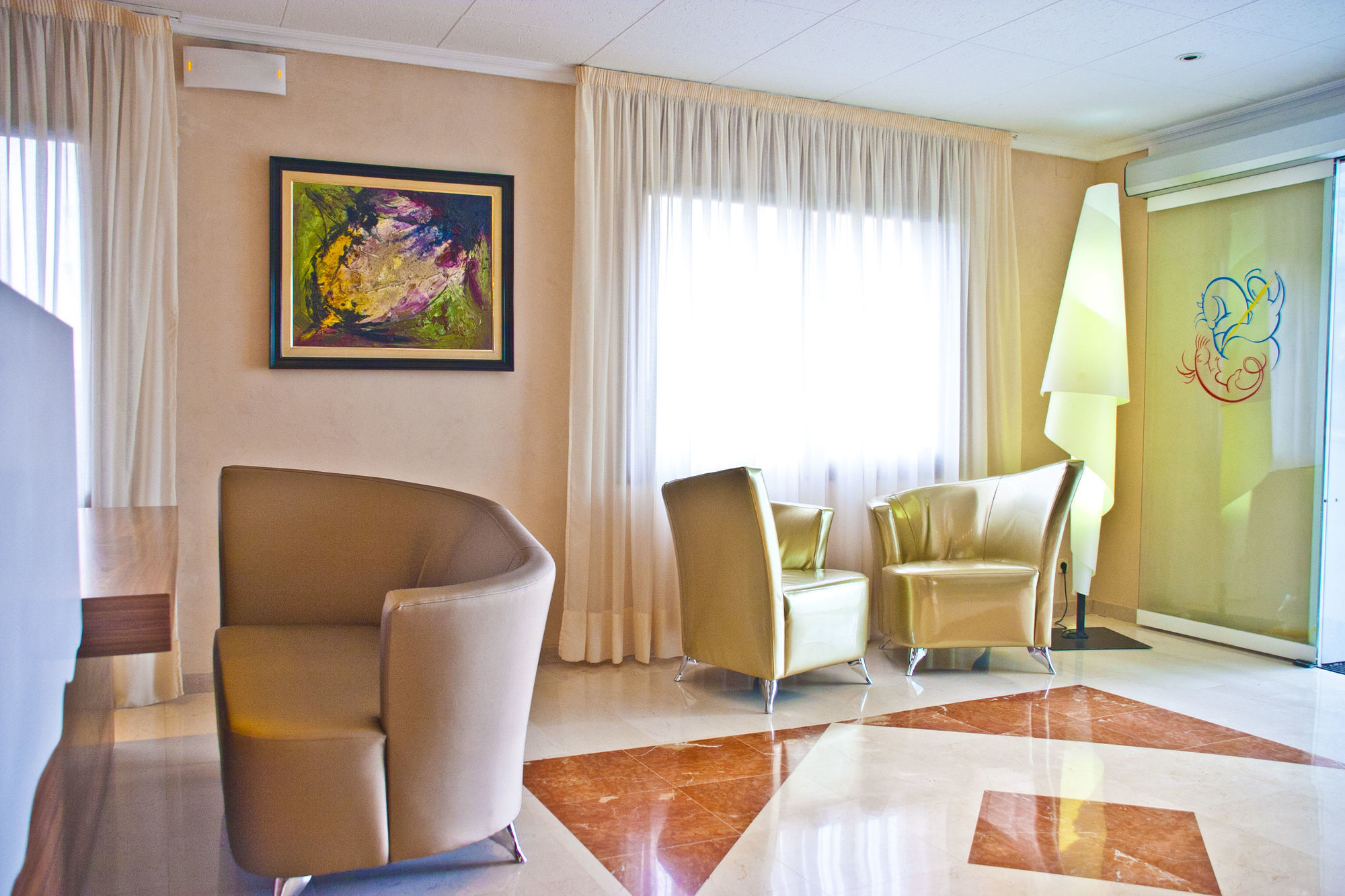Sant Jordi Boutique Hotel Calella Bagian luar foto The lobby of the hotel