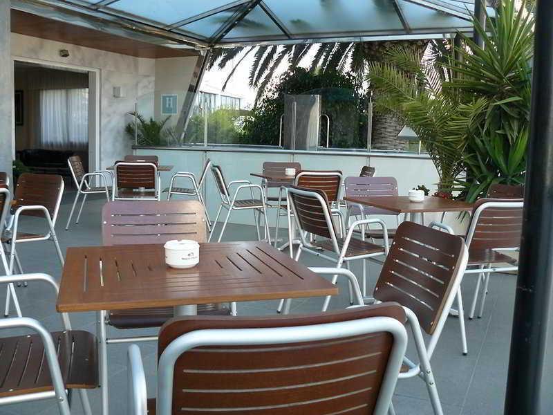 Sant Jordi Boutique Hotel Calella Bagian luar foto The Sky Bar