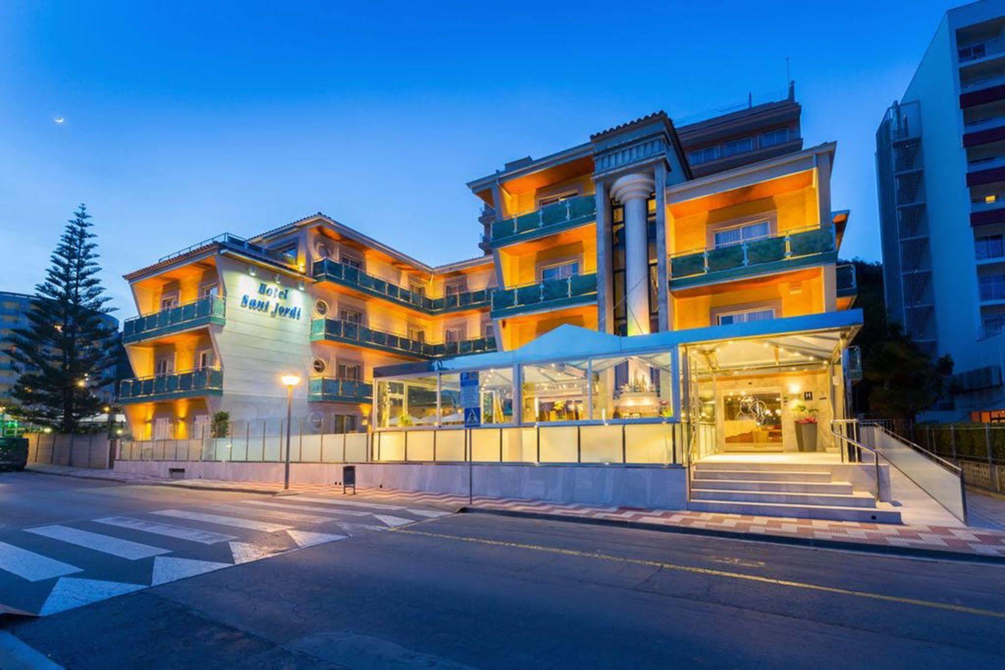 Sant Jordi Boutique Hotel Calella Bagian luar foto